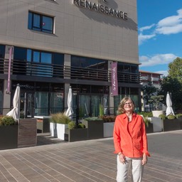 Linda at Hotel Renaissance